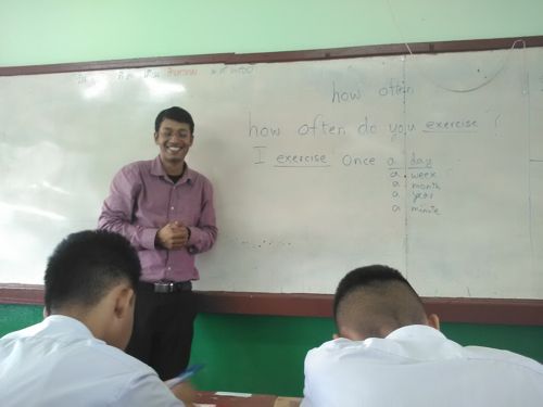 ESL Teacher using this lesson plan in a real classroom at Thatnaraiwittaya school Sakon Nakhon Thailand